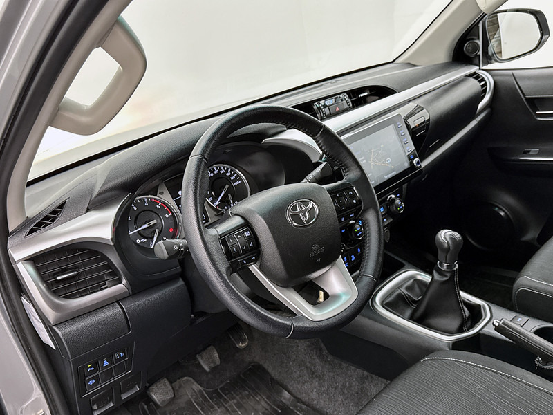 Toyota Hilux 2.4 D-4D Xtra Cab Professional Toneau cover 4x4 3.5t trekhaak Navigatie Stoelverwarming - 皮卡车:图4 Toyota Hilux 2.4 D-4D Xtra Cab Professional Toneau cover 4x4 3.5t trekhaak Navigatie Stoelverwarming - 皮卡车:图4