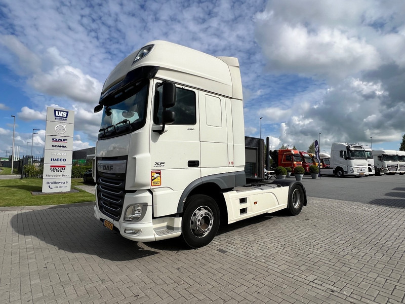DAF XF 460 4x2 Trekker SSC / 2x Tank / full spoiler - 牵引车:图1 DAF XF 460 4x2 Trekker SSC / 2x Tank / full spoiler - 牵引车:图1