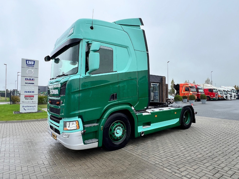 Scania R450 NGS 4x2 Trekker 2x Tank / Full Spoiler / Smarttachograaf - 牵引车:图1 Scania R450 NGS 4x2 Trekker 2x Tank / Full Spoiler / Smarttachograaf - 牵引车:图1