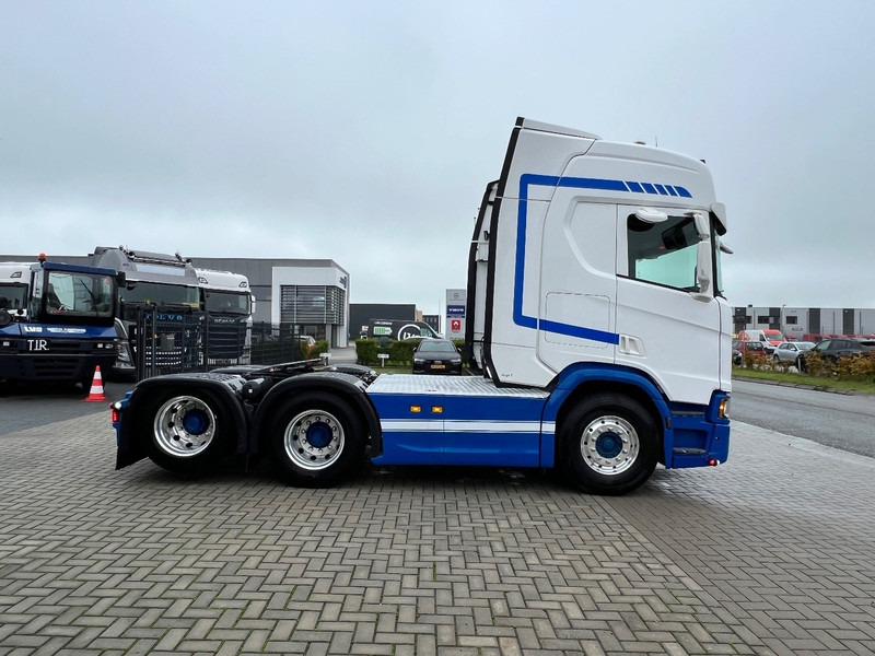 Scania R500 NGS 6x2 Trekker WB 2.95 / Retarder / 2x Tank / Special interior - 牵引车:图4 Scania R500 NGS 6x2 Trekker WB 2.95 / Retarder / 2x Tank / Special interior - 牵引车:图4