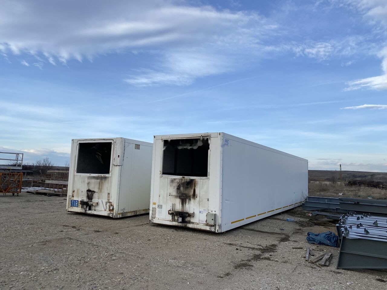 Carrier SCHMITZ CONTAINERE 13 m lungime IZOTERME din DEZMEMBRARI DE VANZ - 冷藏可拆卸车身:图1 Carrier SCHMITZ CONTAINERE 13 m lungime IZOTERME din DEZMEMBRARI DE VANZ - 冷藏可拆卸车身:图1