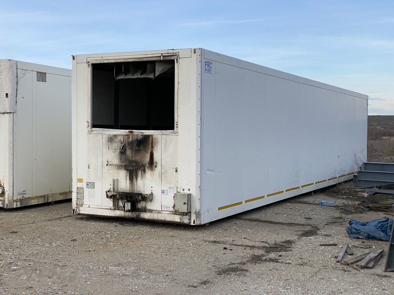 Carrier SCHMITZ CONTAINERE 13 m lungime IZOTERME din DEZMEMBRARI DE VANZ - 冷藏可拆卸车身:图2 Carrier SCHMITZ CONTAINERE 13 m lungime IZOTERME din DEZMEMBRARI DE VANZ - 冷藏可拆卸车身:图2