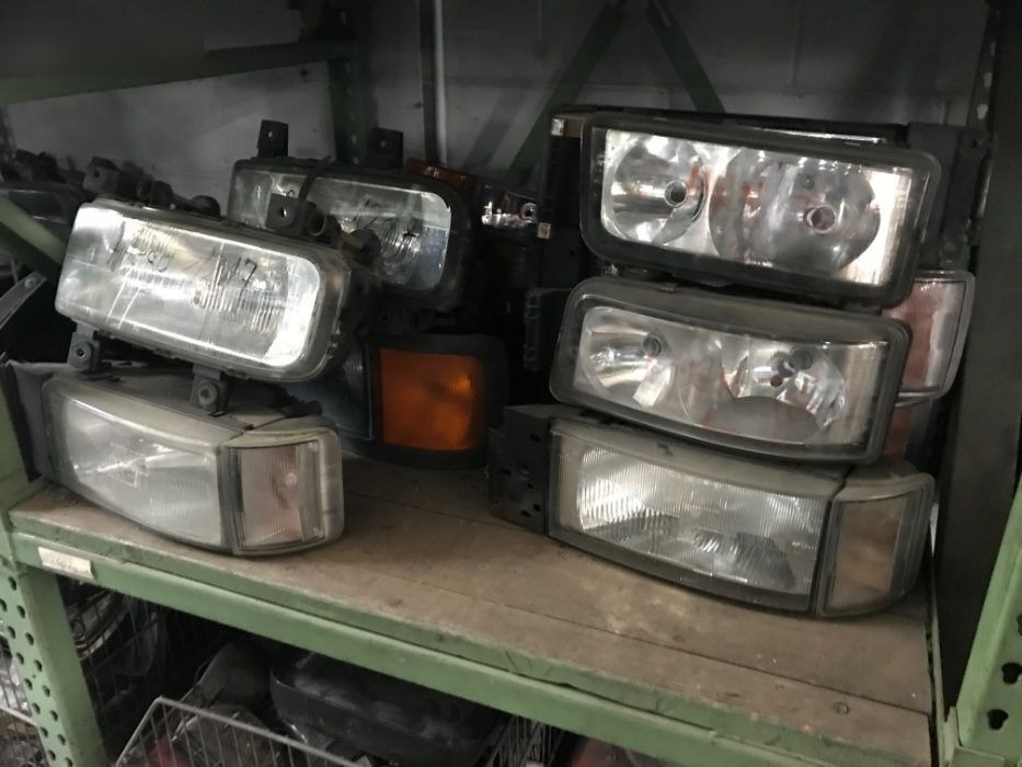 Faruri camion din dezmembrari - 前照灯 适用于 卡车:图1 Faruri camion din dezmembrari - 前照灯 适用于 卡车:图1