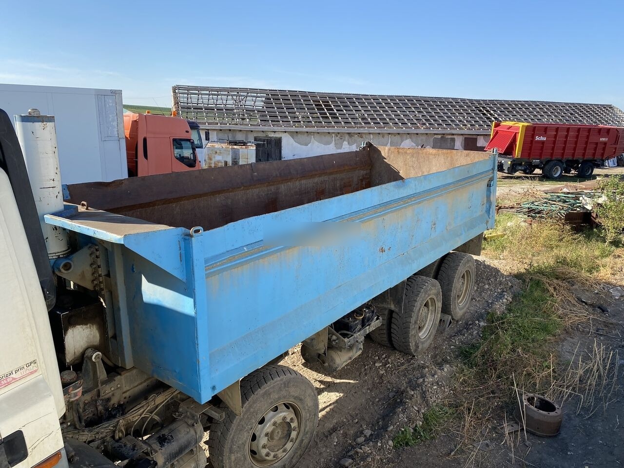 Hardox Bena basculabila cu semisasiu 7m : 8x4 - 翻斗车车身:图4 Hardox Bena basculabila cu semisasiu 7m : 8x4 - 翻斗车车身:图4