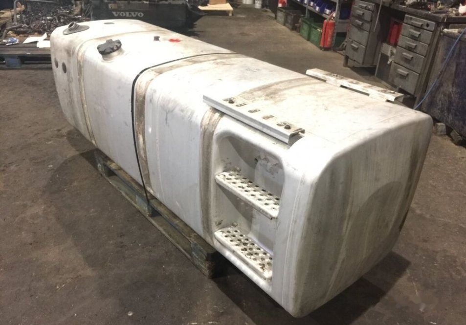 MAN TGX - Tga - 燃料箱 适用于 卡车:图1 MAN TGX - Tga - 燃料箱 适用于 卡车:图1