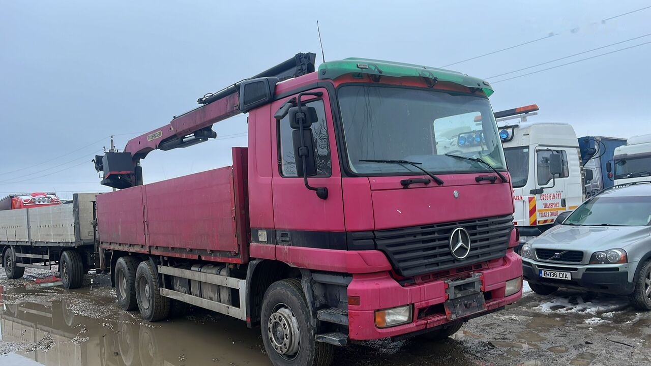 Mercedes-Benz Actros MP1 - 栏板式/ 平板卡车, 起重车:图1 Mercedes-Benz Actros MP1 - 栏板式/ 平板卡车, 起重车:图1