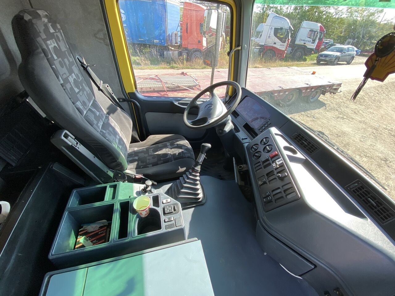 Mercedes-Benz Actros - 驾驶室底盘卡车:图2 Mercedes-Benz Actros - 驾驶室底盘卡车:图2