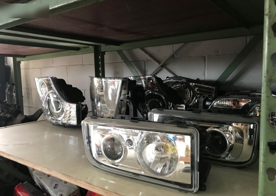 - 前照灯 适用于 卡车:图1 - 前照灯 适用于 卡车:图1