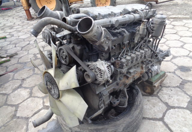 DAF XE355C1 480 DAF XF 95 - 发动机 适用于 卡车:图1 DAF XE355C1 480 DAF XF 95 - 发动机 适用于 卡车:图1