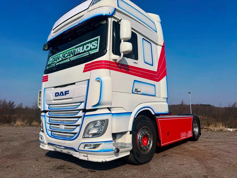 DAF XF 450 DAF XF 450 Special Interior. 706000 km. Euro 6 - 牵引车:图1 DAF XF 450 DAF XF 450 Special Interior. 706000 km. Euro 6 - 牵引车:图1