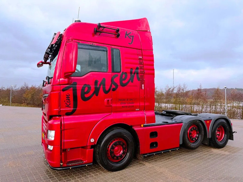 MAN TGX 26.510 Special interior. pusher 6x2/2. - 牵引车:图4 MAN TGX 26.510 Special interior. pusher 6x2/2. - 牵引车:图4