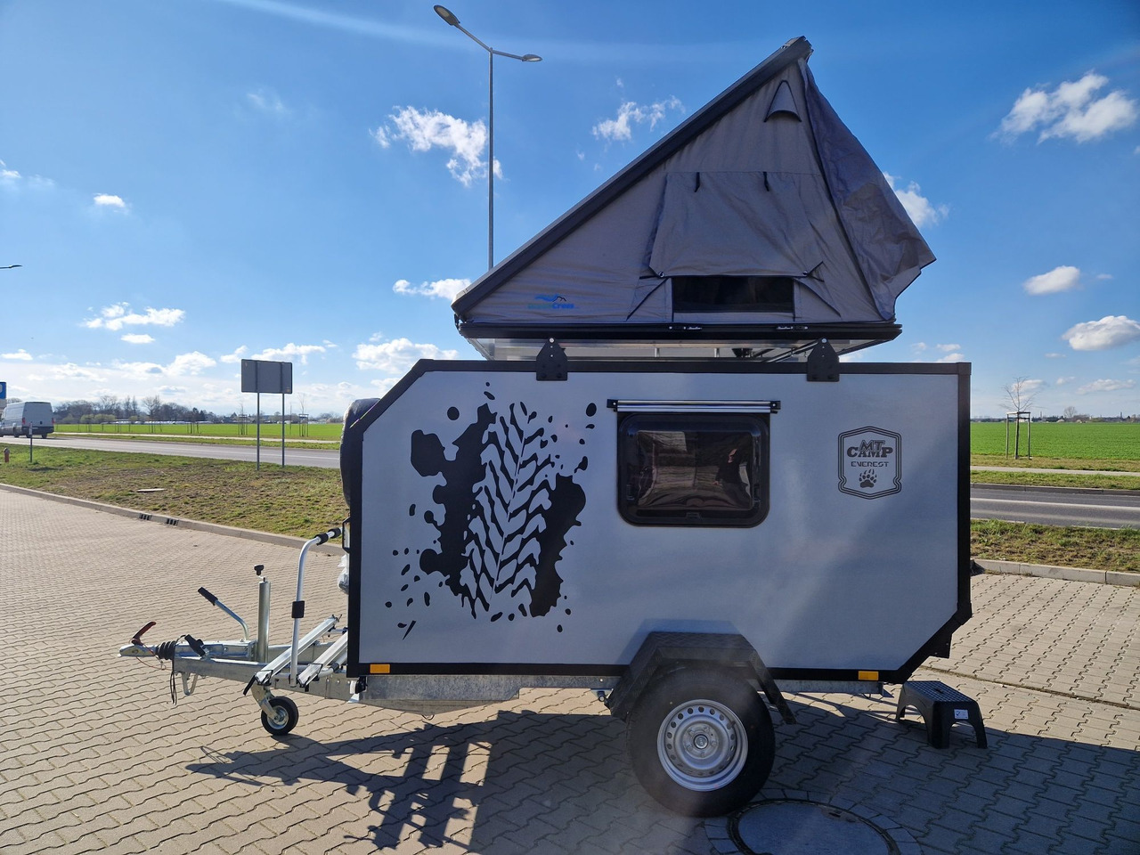 NOWA Przyczepa Wyprawowa Turystyczna Off-ROAD Everest MT-CAMP 2025 - 旅行拖车:图2 NOWA Przyczepa Wyprawowa Turystyczna Off-ROAD Everest MT-CAMP 2025 - 旅行拖车:图2