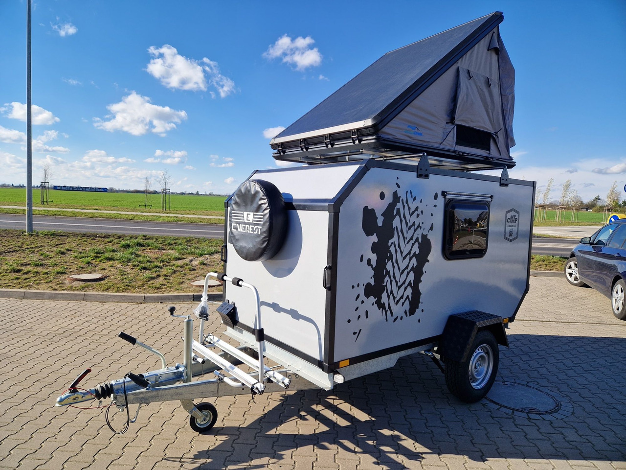 NOWA Przyczepa Wyprawowa Turystyczna Off-ROAD Everest MT-CAMP 2025 - 旅行拖车:图1 NOWA Przyczepa Wyprawowa Turystyczna Off-ROAD Everest MT-CAMP 2025 - 旅行拖车:图1