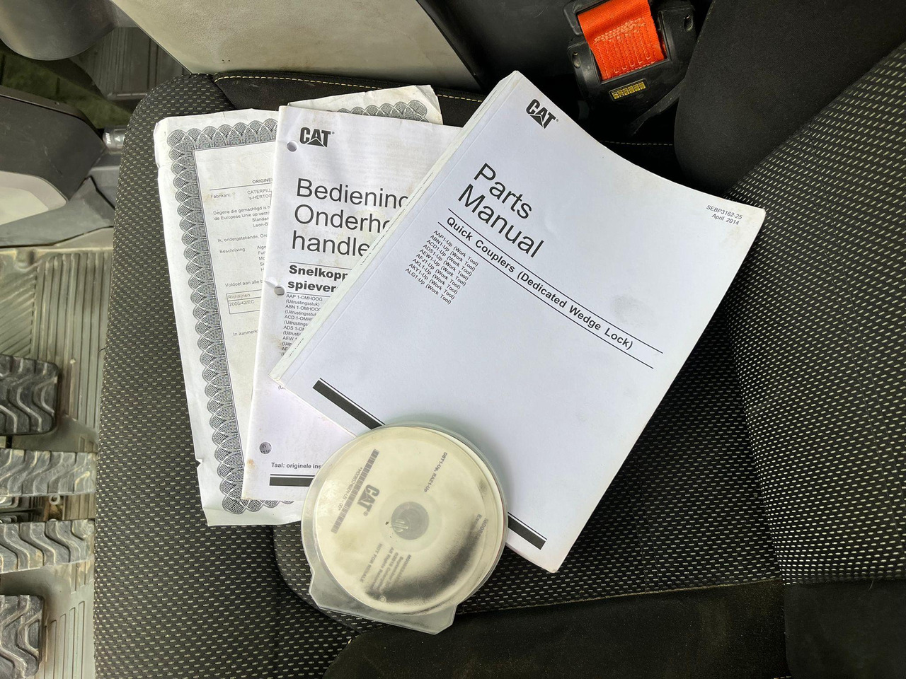 履带式挖掘机 Caterpillar 323 07A:图17 履带式挖掘机 Caterpillar 323 07A:图17