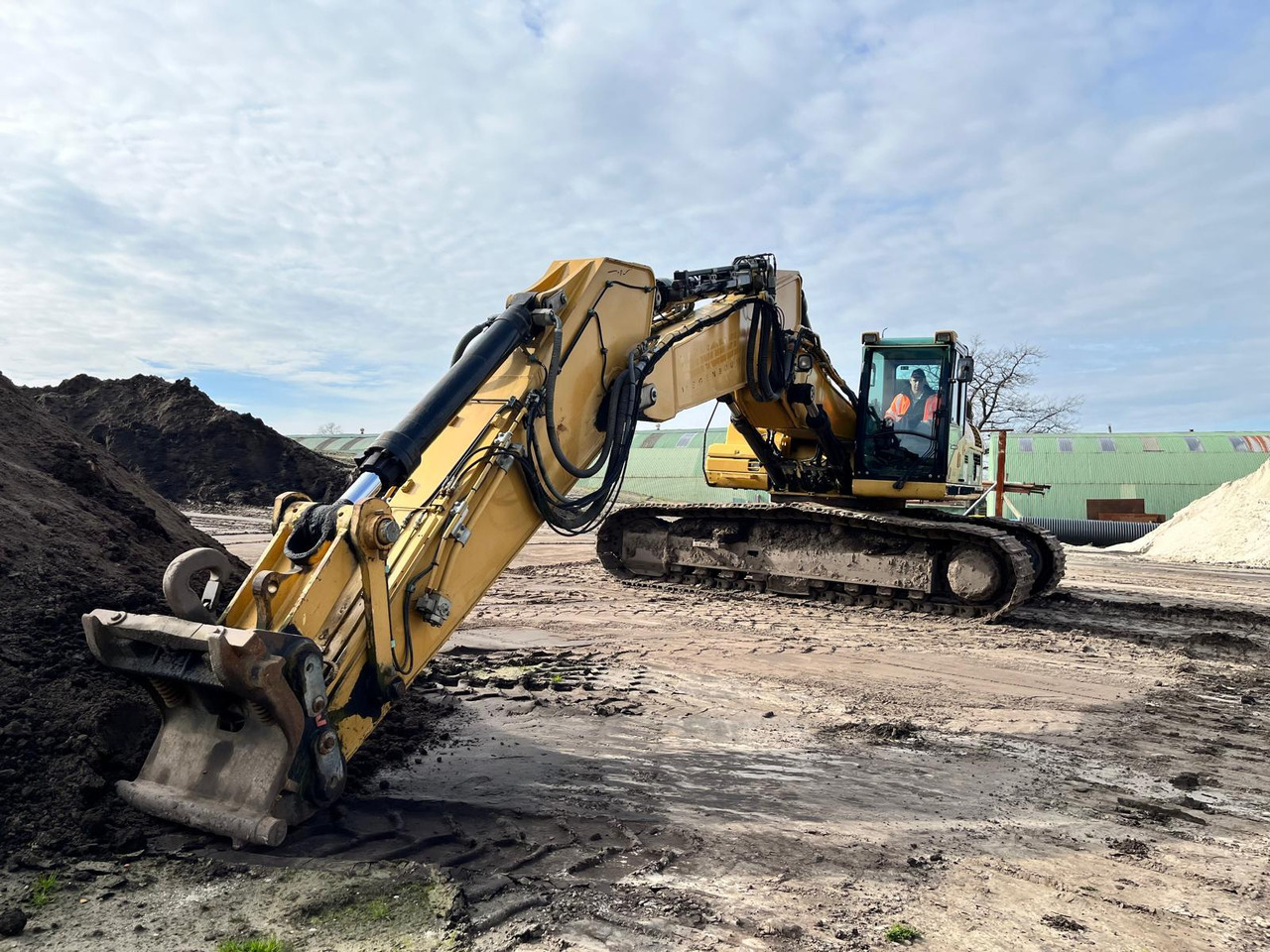 Caterpillar 330 DL - 履带式挖掘机:图5 Caterpillar 330 DL - 履带式挖掘机:图5
