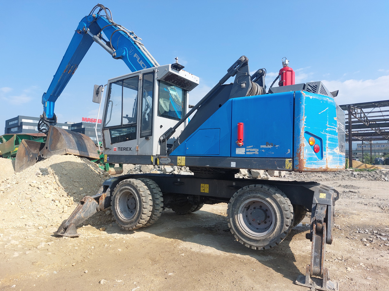 垃圾/ 工业叉装车 FUCHS MHL320：图8