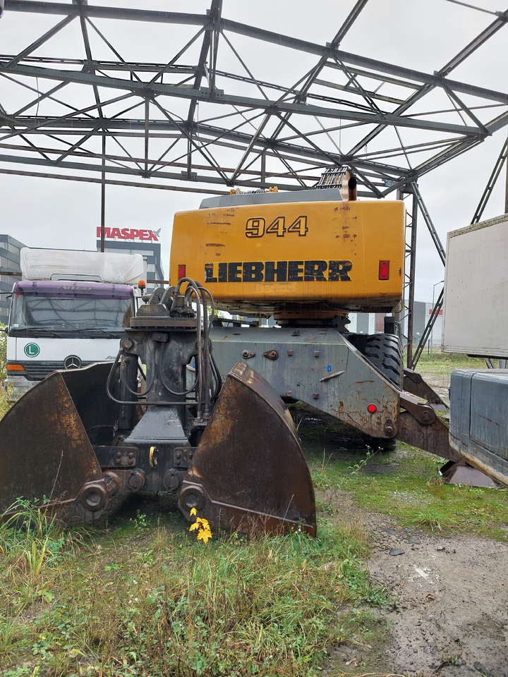 垃圾/ 工业叉装车 LIEBHERR A944BHD：图14