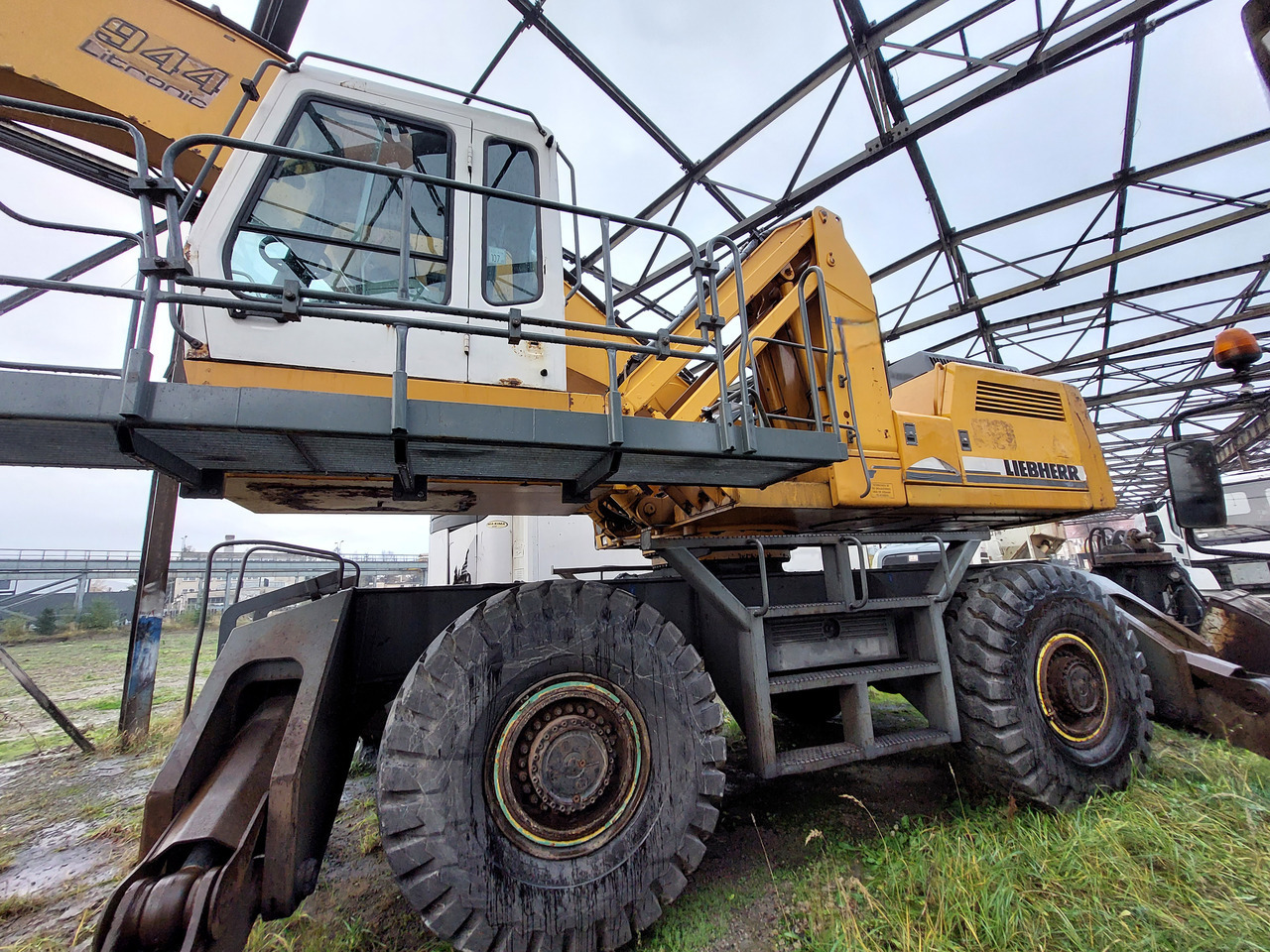 垃圾/ 工业叉装车 LIEBHERR A944BHD：图10