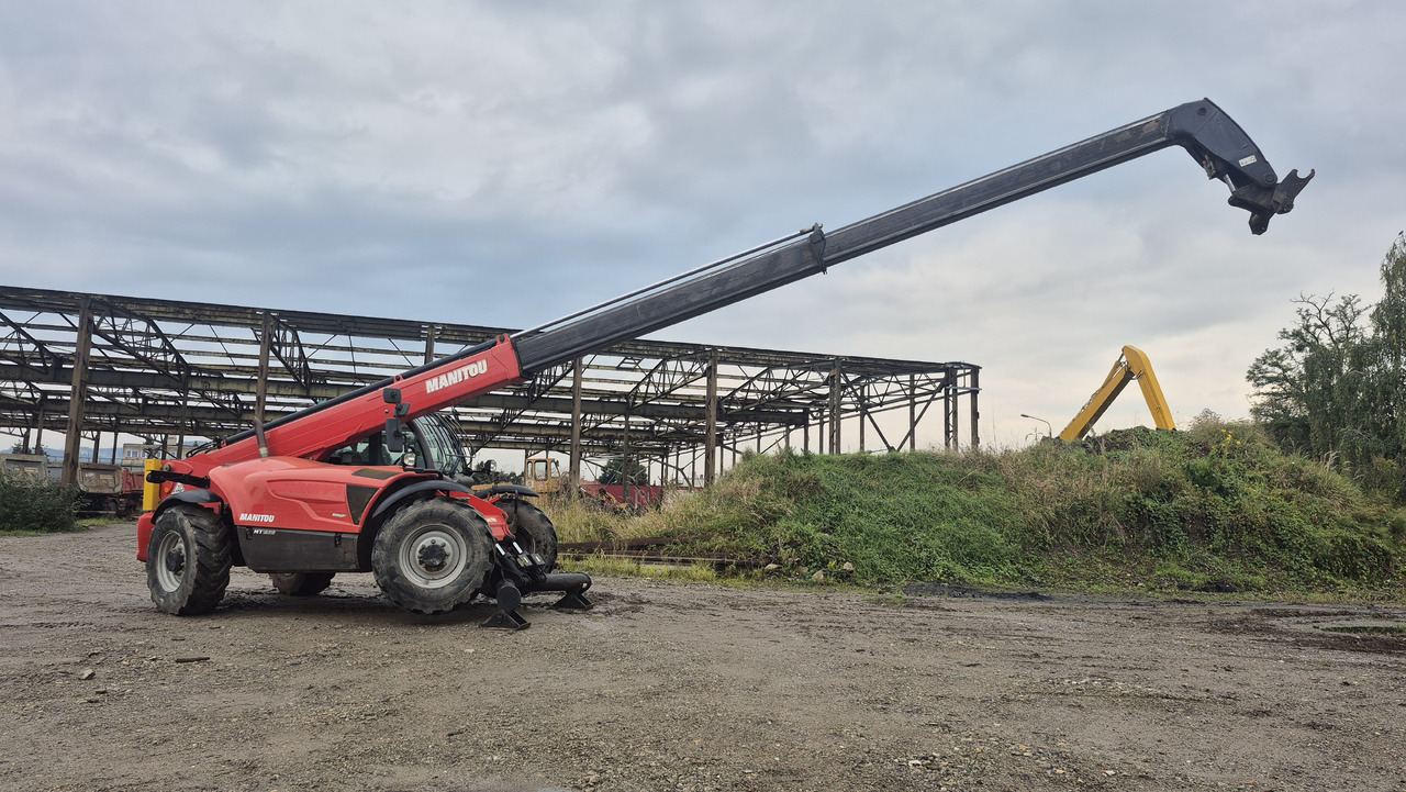 MANITOU MT1335 - 伸缩臂叉装车:图3 MANITOU MT1335 - 伸缩臂叉装车:图3