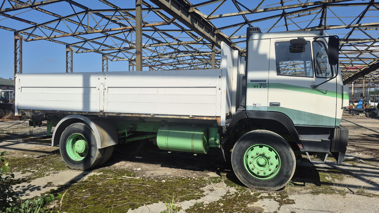 STEYR 17S21 - 栏板式/ 平板卡车:图4 STEYR 17S21 - 栏板式/ 平板卡车:图4