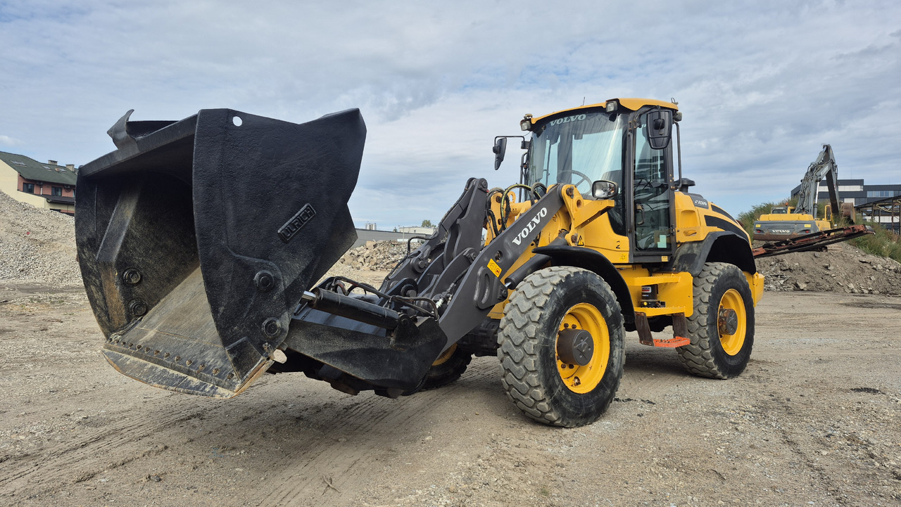 VOLVO L45H - 轮式装载机:图1 VOLVO L45H - 轮式装载机:图1