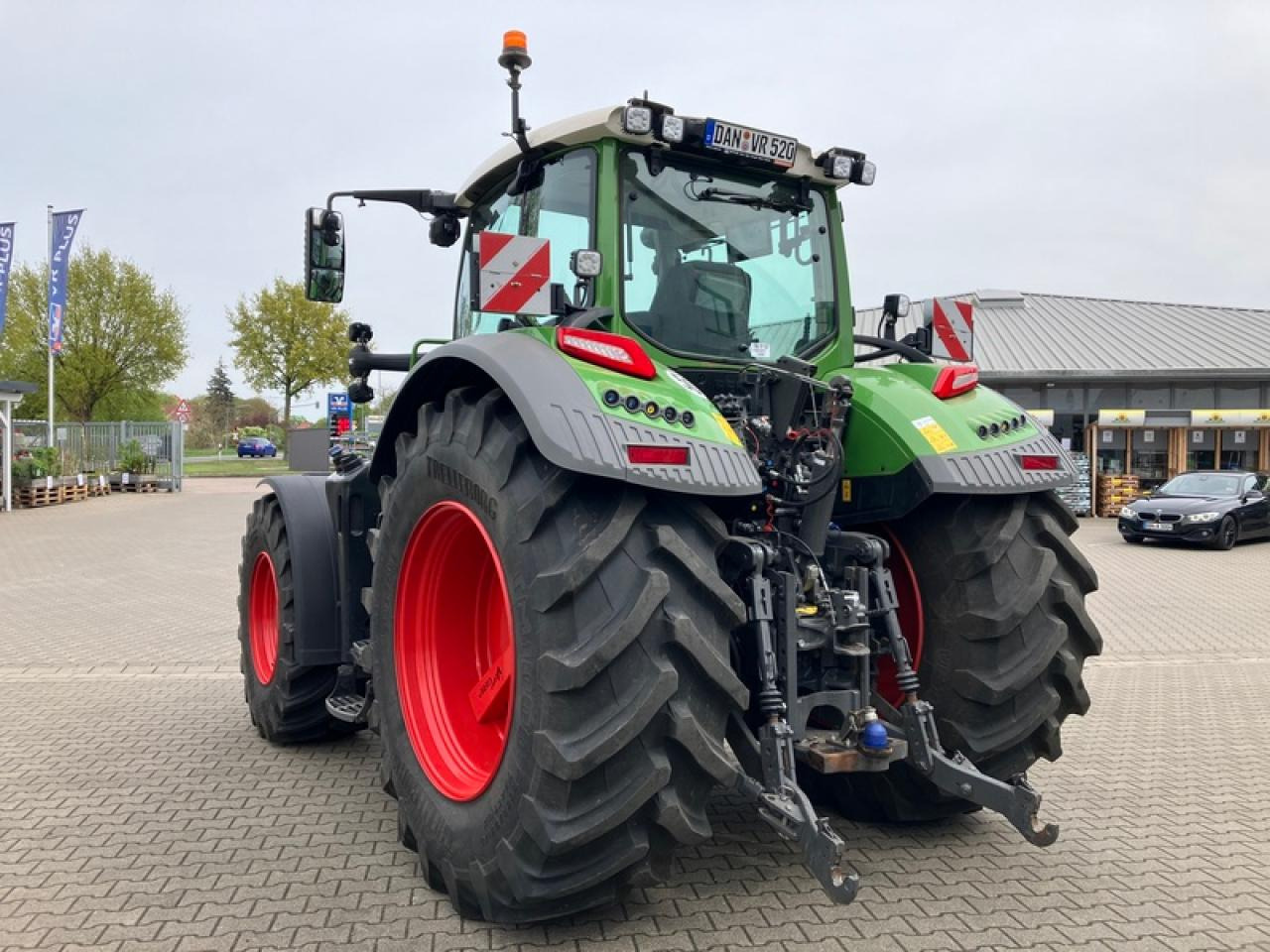Fendt VARIO 720 - 拖拉机:图3 Fendt VARIO 720 - 拖拉机:图3