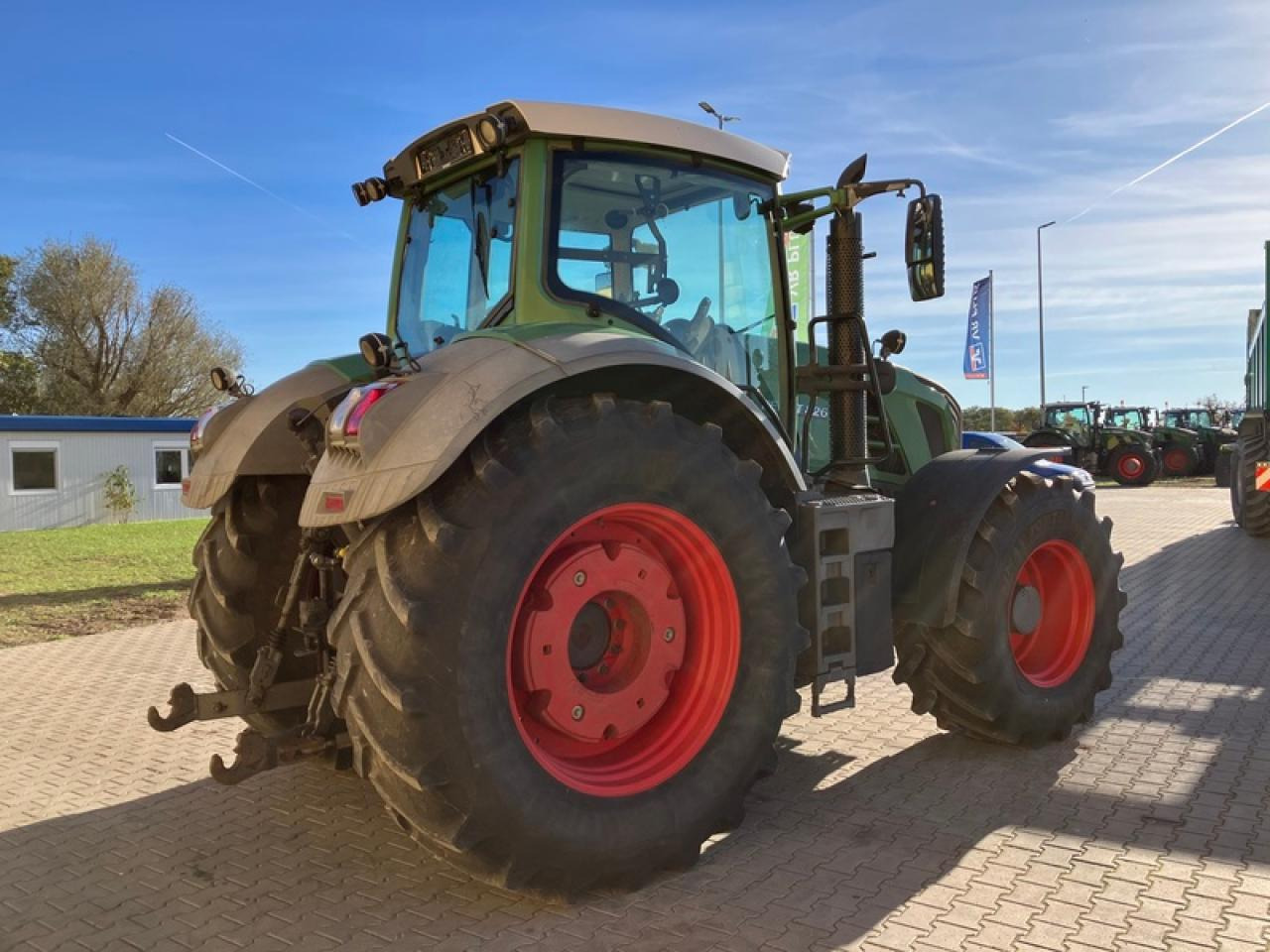Fendt VARIO 826 - 拖拉机:图4 Fendt VARIO 826 - 拖拉机:图4