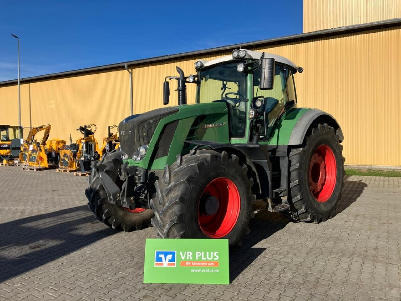 Fendt VARIO 826 - 拖拉机:图1 Fendt VARIO 826 - 拖拉机:图1