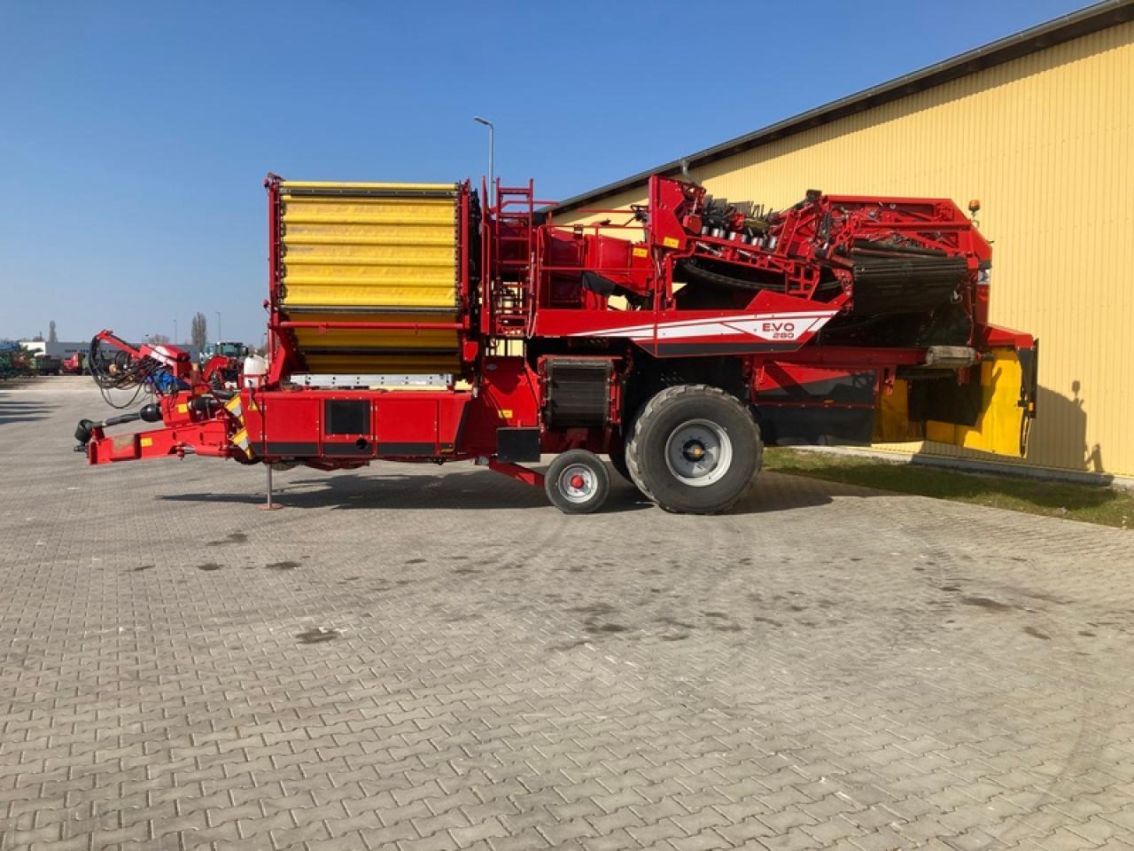 Grimme EVO 280 NONSTOP-BUNKER - 马铃薯收获机:图2 Grimme EVO 280 NONSTOP-BUNKER - 马铃薯收获机:图2