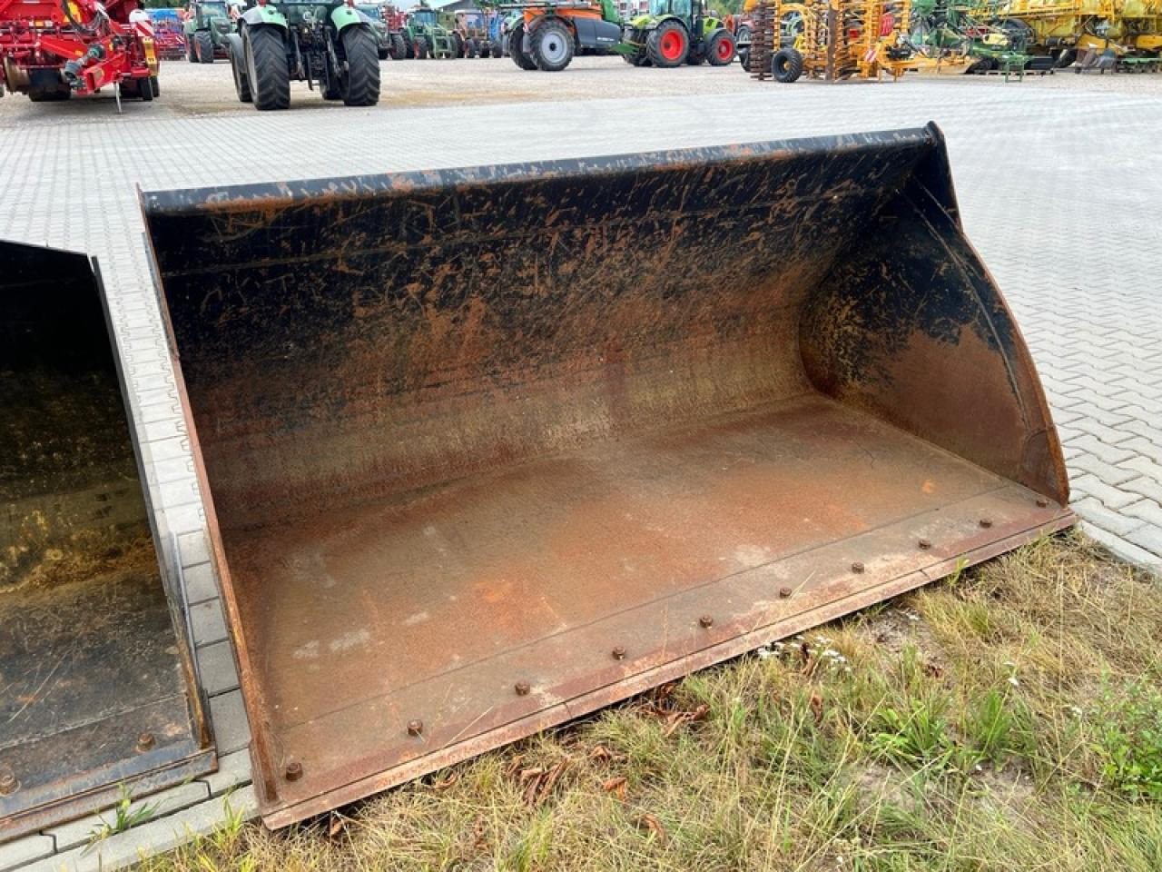 JCB LSB LEICHTGUTSCHAUFEL JCB Q-FIT - 铲斗:图2 JCB LSB LEICHTGUTSCHAUFEL JCB Q-FIT - 铲斗:图2