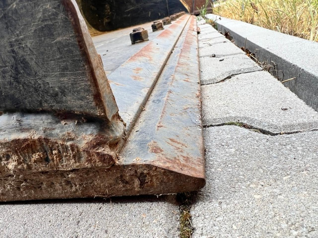 JCB LSB SCHWERGUTSCHAUFEL JCB Q-FIT - 铲斗:图3 JCB LSB SCHWERGUTSCHAUFEL JCB Q-FIT - 铲斗:图3