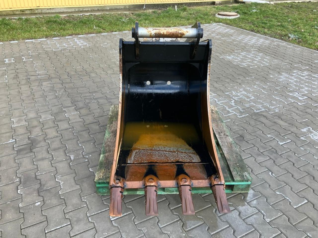 JCB TL ZFE - 铲斗:图3 JCB TL ZFE - 铲斗:图3