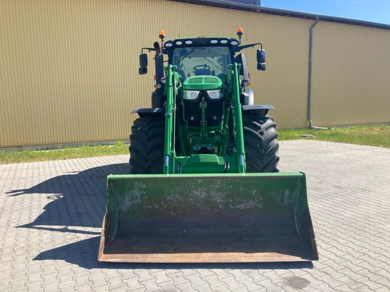 John Deere 6230 R AUTOPOWER SF1 - 拖拉机:图5 John Deere 6230 R AUTOPOWER SF1 - 拖拉机:图5