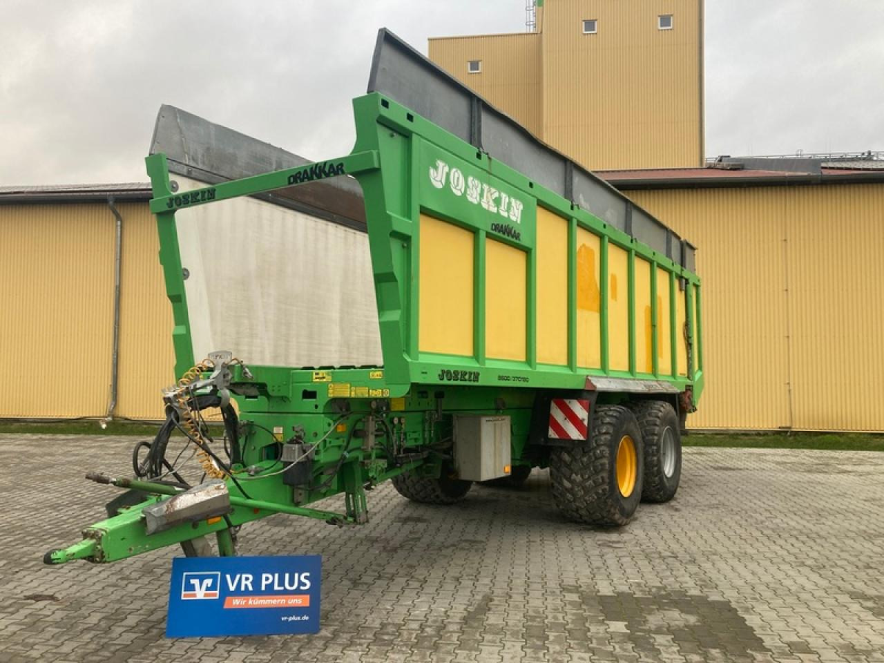 Joskin DRAKKAR 8600/37D180 - 农场自卸拖车/ 自卸车:图1 Joskin DRAKKAR 8600/37D180 - 农场自卸拖车/ 自卸车:图1