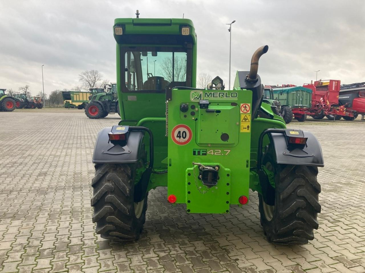 Merlo TF42.7-140 - 伸缩臂叉装车:图3 Merlo TF42.7-140 - 伸缩臂叉装车:图3