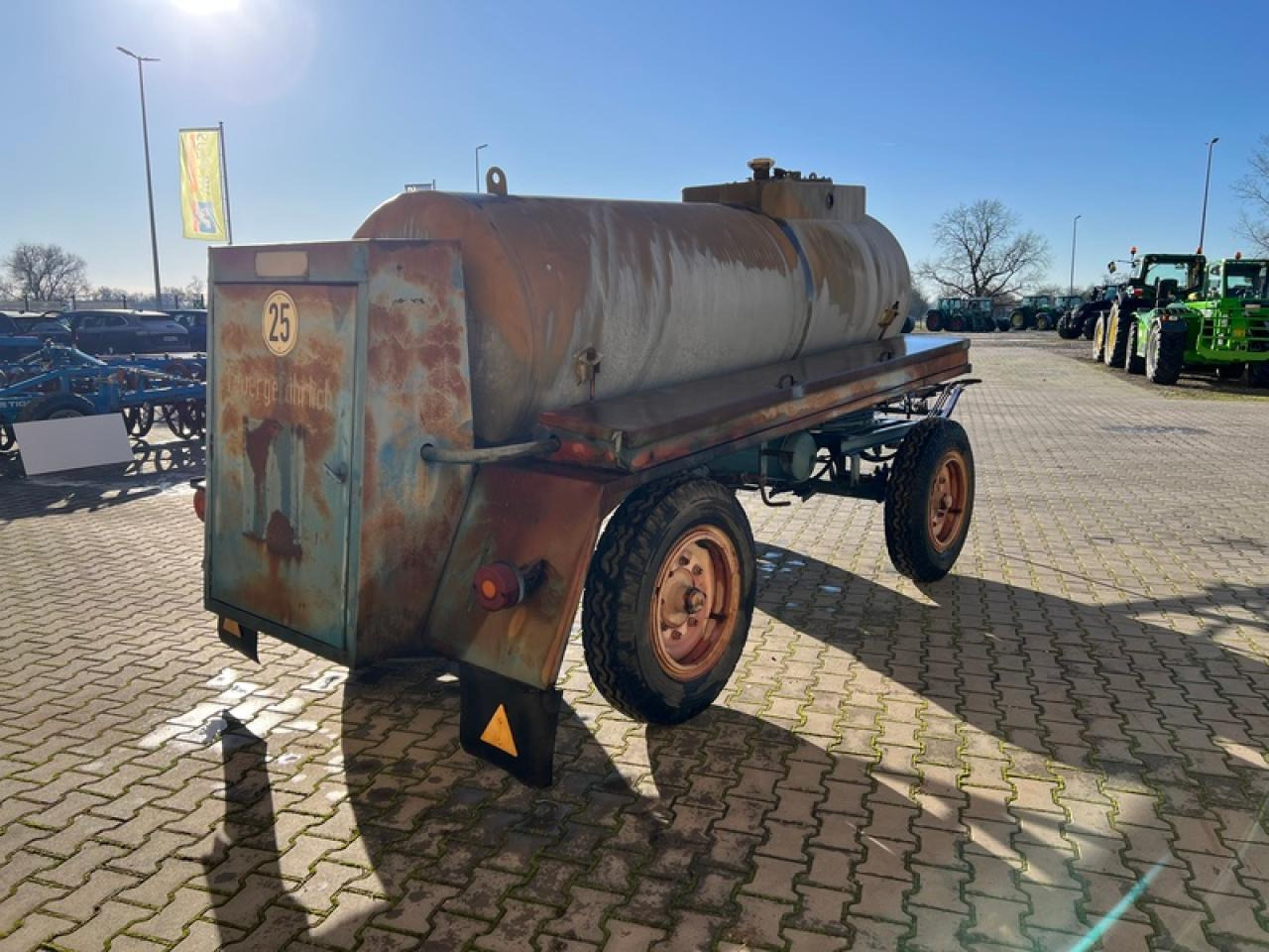 TANKWAGEN VEB WITTENBERGE - 全挂车:图3 TANKWAGEN VEB WITTENBERGE - 全挂车:图3