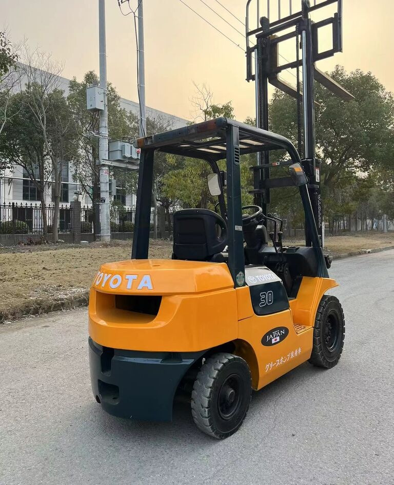 Toyota 7FD30 8FD30 7FD35 3ton 5ton forklift for sale 租赁 Toyota 7FD30 8FD30 7FD35 3ton 5ton forklift for sale：图7