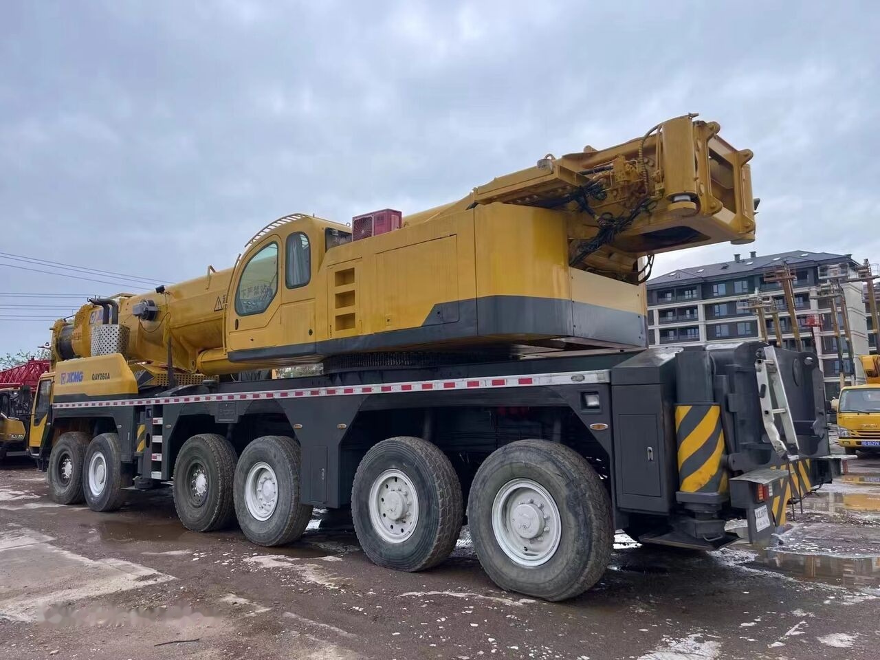 XCMG QAY160 QAY200 QAY260A 160ton 200ton 260ton - 移动式起重机:图2 XCMG QAY160 QAY200 QAY260A 160ton 200ton 260ton - 移动式起重机:图2