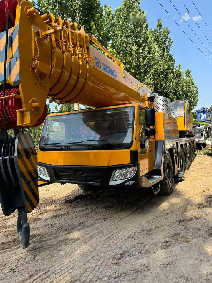XCMG QAY200 200ton 260 80 90 100 110 - 移动式起重机:图2 XCMG QAY200 200ton 260 80 90 100 110 - 移动式起重机:图2