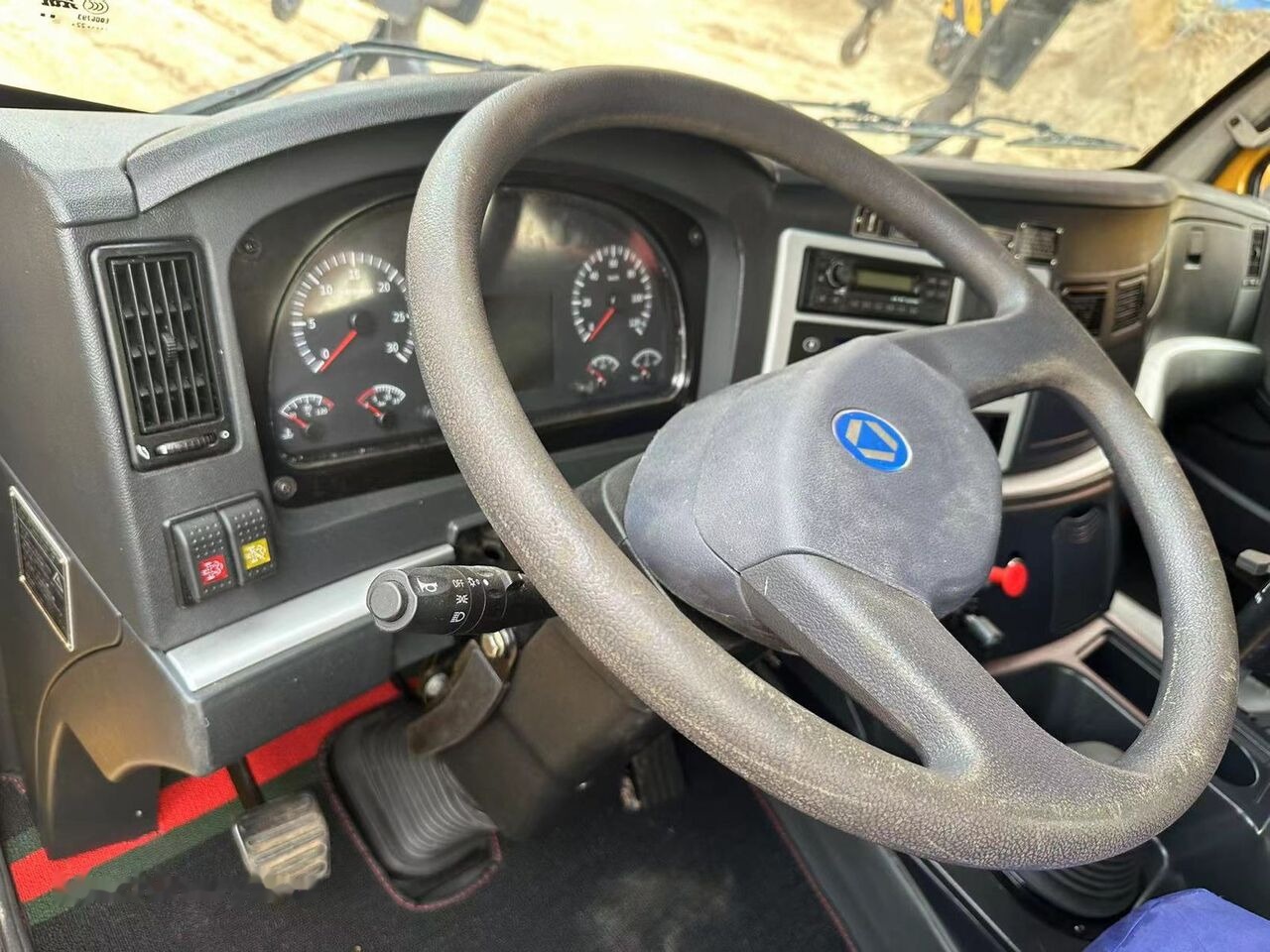 XCMG QY30KC QY30K XCT30 30T 30ton - 移动式起重机:图3 XCMG QY30KC QY30K XCT30 30T 30ton - 移动式起重机:图3