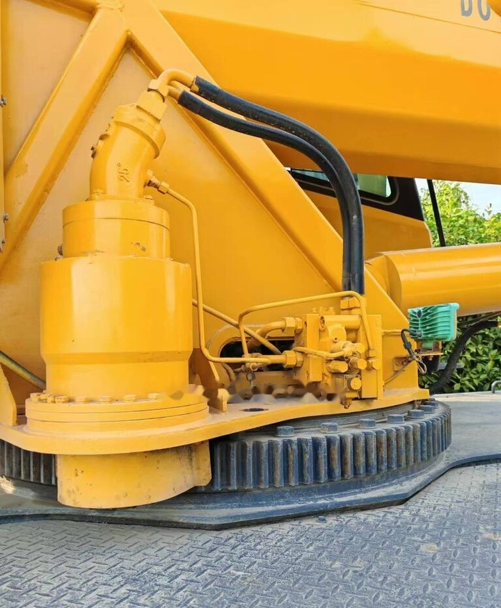 XCMG XCT25 XCT35 25T 25ton 35T 35ton 50 60 70 80 - 移动式起重机:图3 XCMG XCT25 XCT35 25T 25ton 35T 35ton 50 60 70 80 - 移动式起重机:图3