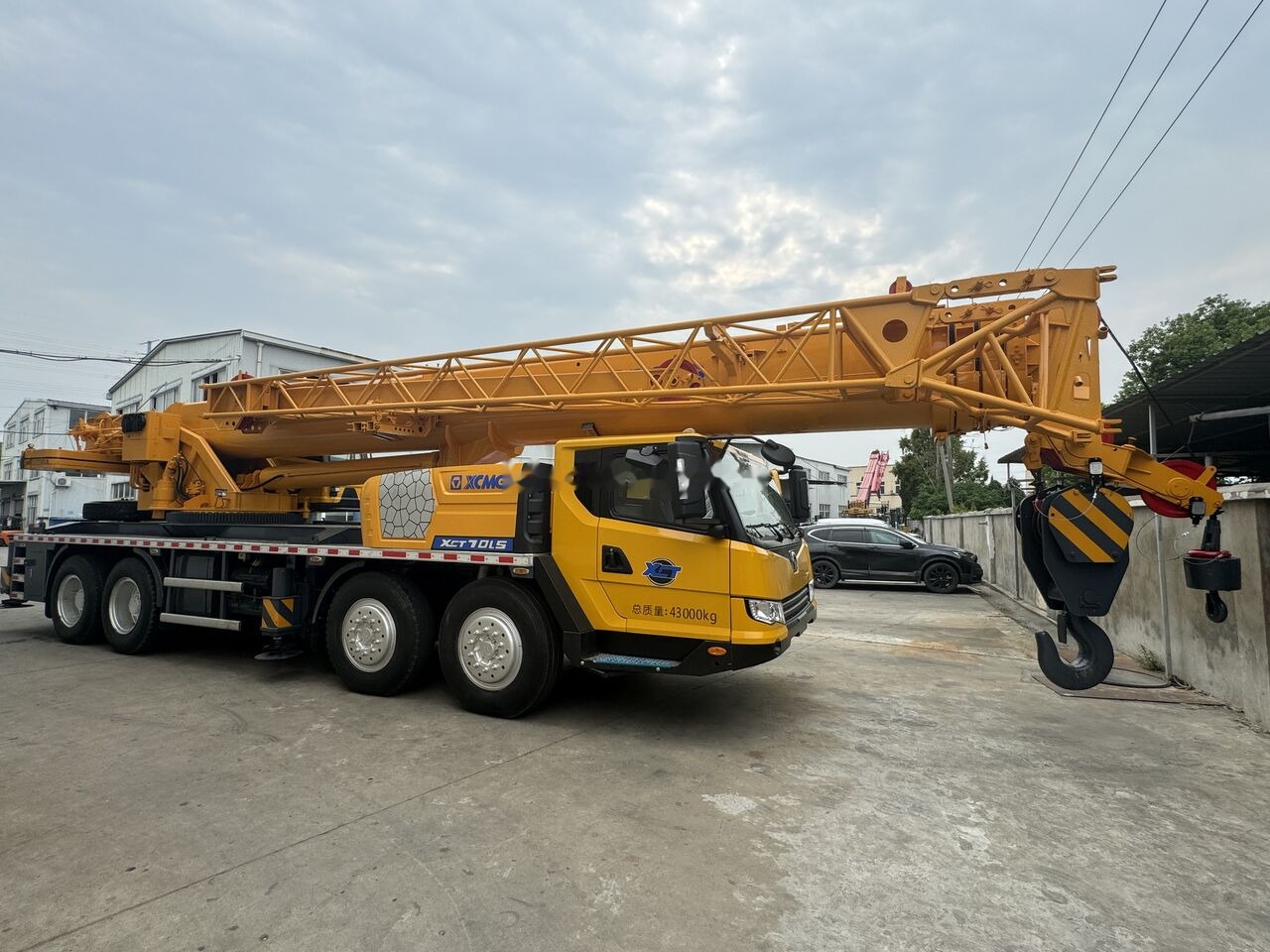 XCMG XCT70 25ton 50ton 70ton 130ton - 移动式起重机:图4 XCMG XCT70 25ton 50ton 70ton 130ton - 移动式起重机:图4