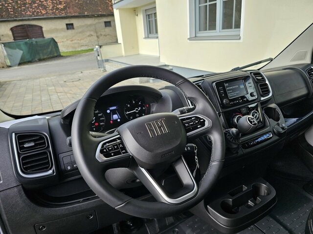 FIAT Ducato 35 L3H2 MAXI 13m³ 180 teilverglast... - 无侧窗厢式货车:图4 FIAT Ducato 35 L3H2 MAXI 13m³ 180 teilverglast... - 无侧窗厢式货车:图4