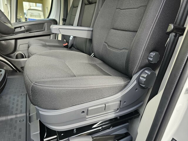 FIAT Ducato 35 L3H2 MAXI 13m³ 180 teilverglast... - 无侧窗厢式货车:图2 FIAT Ducato 35 L3H2 MAXI 13m³ 180 teilverglast... - 无侧窗厢式货车:图2