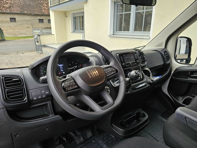 FIAT Ducato 35 MAXI 180 Koffer GFK 2,38 Höhe sofort... - 厢式货车:图3 FIAT Ducato 35 MAXI 180 Koffer GFK 2,38 Höhe sofort... - 厢式货车:图3