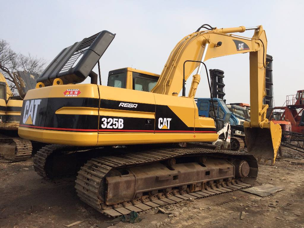 CATERPILLAR 325 B - 履带式挖掘机:图1 CATERPILLAR 325 B - 履带式挖掘机:图1