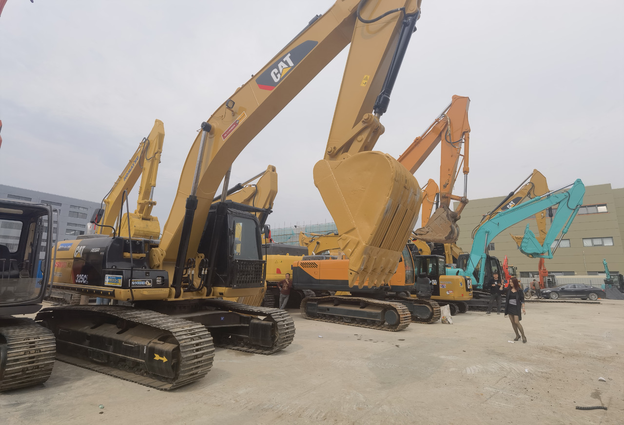 CATERPILLAR 325 C - 履带式挖掘机:图5 CATERPILLAR 325 C - 履带式挖掘机:图5
