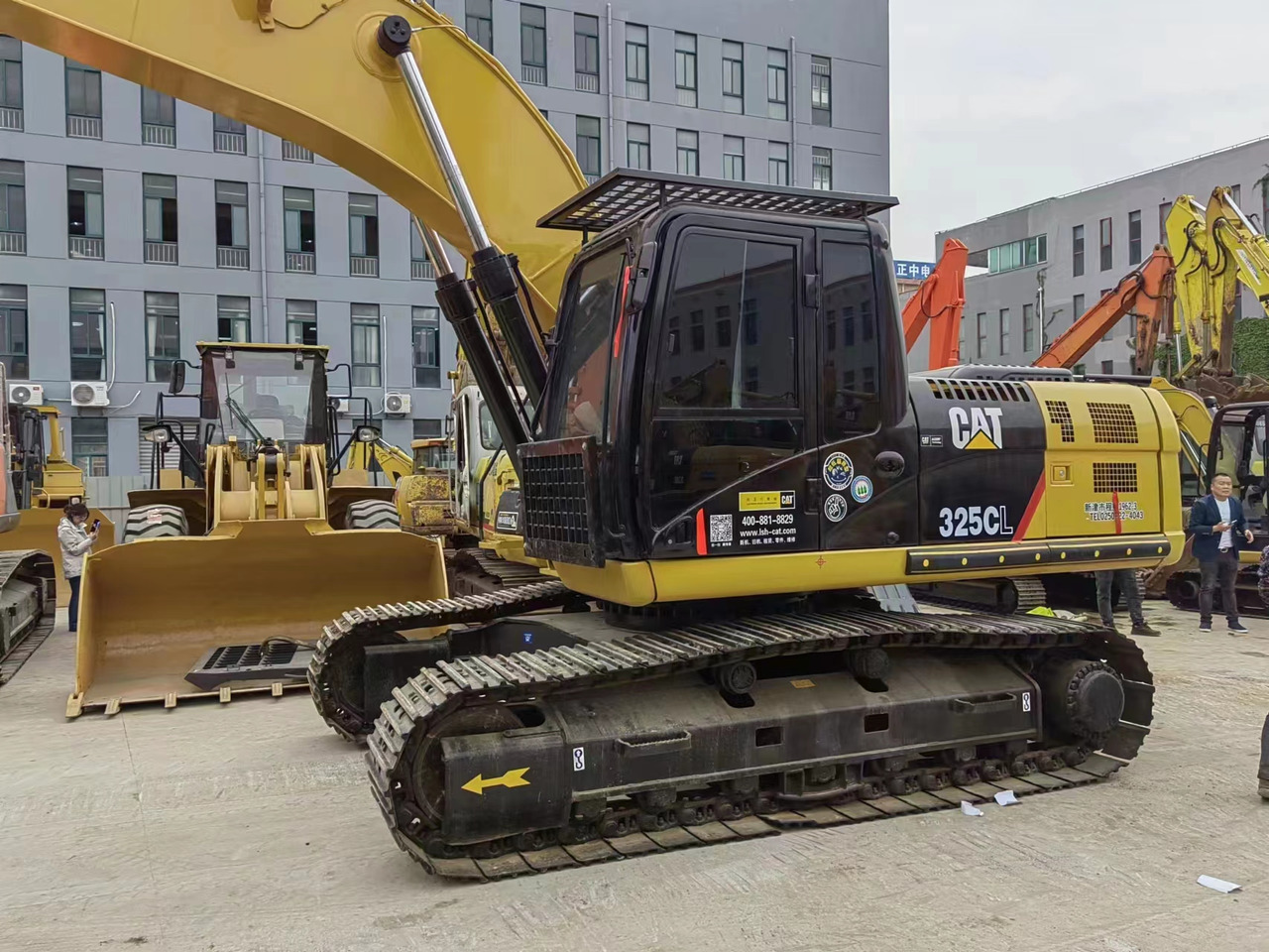 CATERPILLAR 325 C - 履带式挖掘机:图3 CATERPILLAR 325 C - 履带式挖掘机:图3