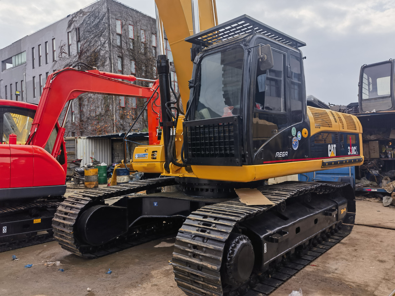 CATERPILLAR 330 CL - 履带式挖掘机:图3 CATERPILLAR 330 CL - 履带式挖掘机:图3