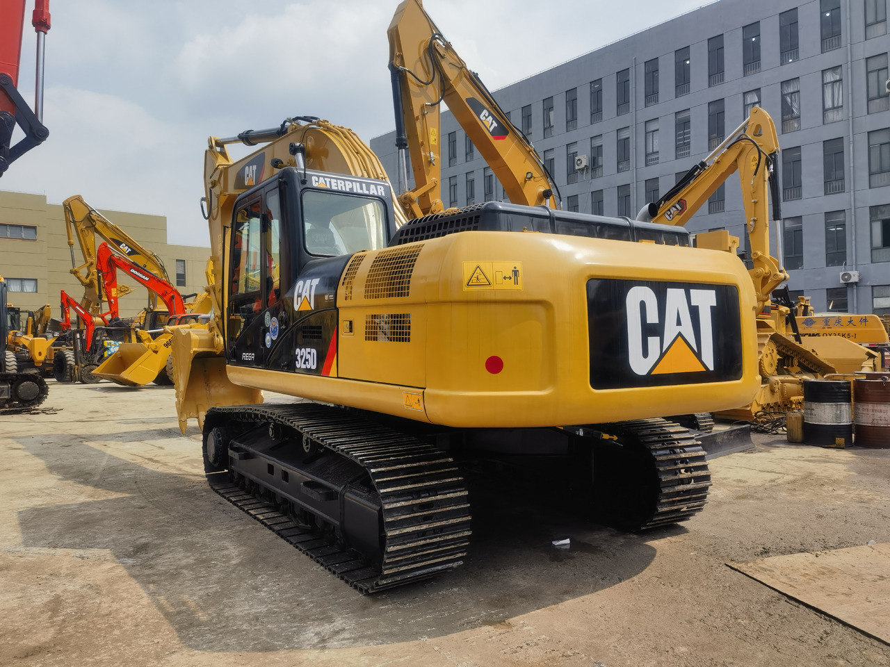 CATERPILLAR CAT 325D Excavator - 履带式挖掘机:图2 CATERPILLAR CAT 325D Excavator - 履带式挖掘机:图2